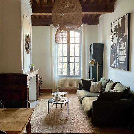La Boheme Place Aux Herbes Uzes Exterior photo